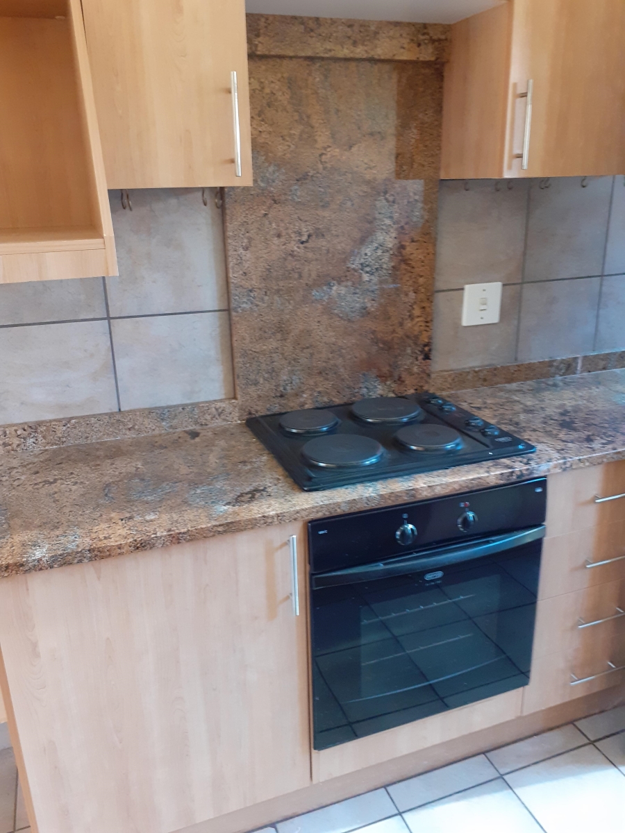 2 Bedroom Property for Sale in Vaalpark Free State